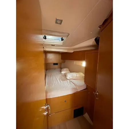 S Odyssey 31036ic Hotel Corfu (city)