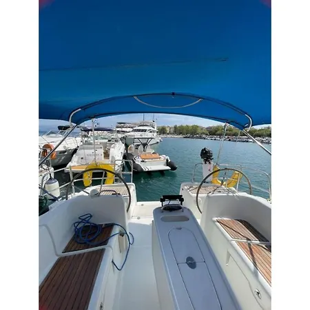 S Odyssey 31036ic Corfu (city)